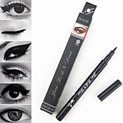 plume d'un professionnel de l'eyeliner liquide imperméable à l'eau