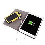 5000mAh solaire sport imperméables banque de double alimentation avec connecteur usb miicro pour iPhone6 ​​/ 5 samsung et autres appareils mobiles