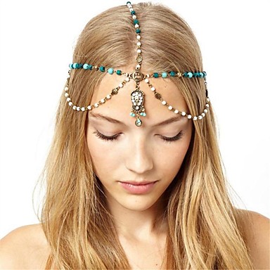 chaîne vintage avec des accessoires