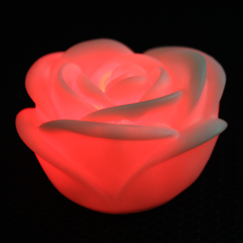 Очаровательная роза светодиод, с семью вариантами цветов света