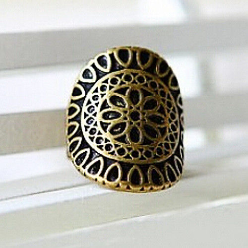 Vintage Hollow Out Flower Pattern Statement Ring(1 Pc)