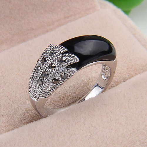 Elegant Fashion Black Stone Statement Ring