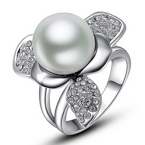 Classic Platinum Three Petals Imitation Pearl Alloy Statement Rings(1 Pc)