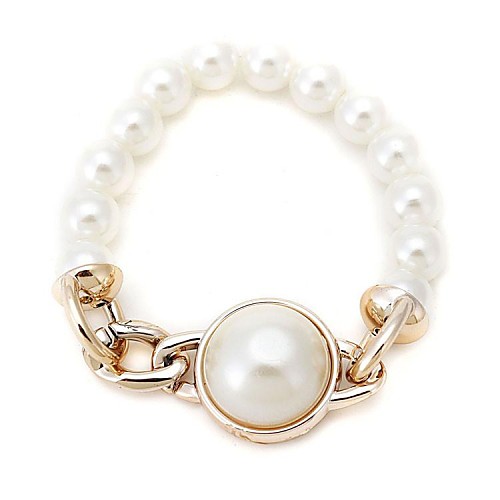 Fashion Pearl Bracelet (Random Color)