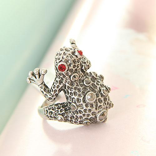 Fashion Retro Rhinestone Red Eyes Frog Rings Random Color