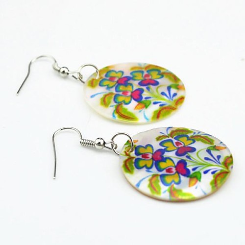 Toonykelly Fashionable Heart Love Colorful Shell Cowry Dangle Drop Earring(1Pair)