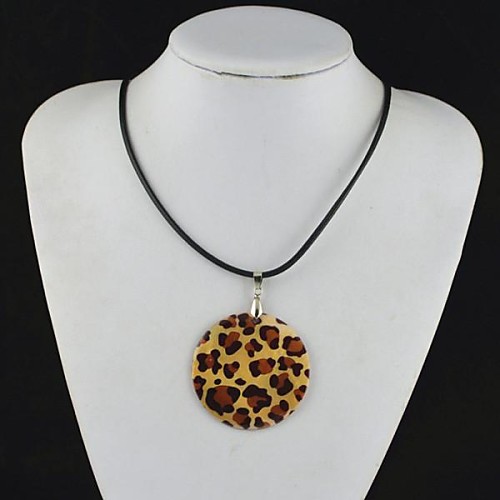 Toonykelly Fashionable Sexy Leopard Natural Shell Cowry Leather Necklace(1 Pc)