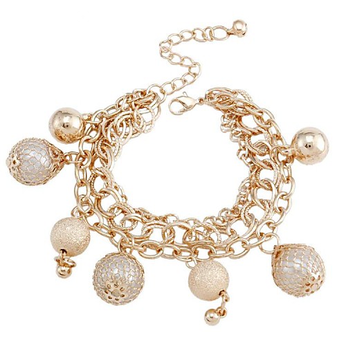 Women'sFashion Exquisite Pearl Bracelets(Random Color)