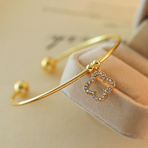 Fashion Clover Rhinestone Golden Alloy Bracelets(1 Pc)