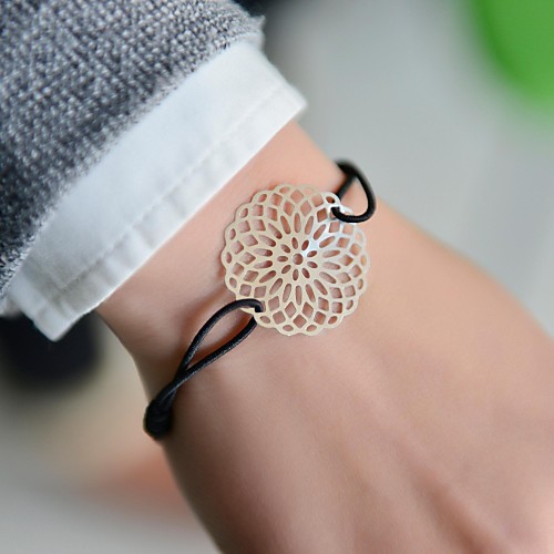 Fashion Women Round Cut Out Stamping Elastic Bracelet