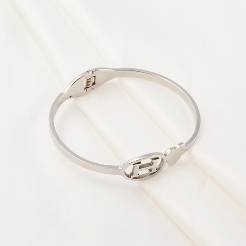 European Fashion Letter 316L Stainless Steel Bangle