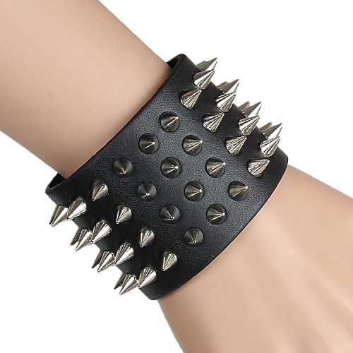 4 Rows Of large European And American Punk Exaggerated Spike Rivets Leather Bracelet That (2 Colors)