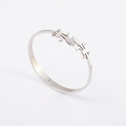 Gothic 316L Stainless Steel Bangle