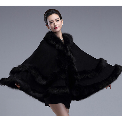 Sleeveless Faux Fur / Imitation Cashmere Wedding Wedding Wraps / Fur Coats / Hoods & Ponchos With Feathers / Fur / Tiered Capes
Sleeveless Faux Fur / Imitation Cashmere Wedding Wedding Wraps / Fur Coats / Hoods & Ponchos With Feathers / Fur / Tiered Capes