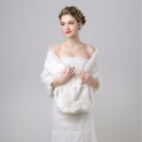 Sleeveless Faux Fur Wedding / Party / Evening Women's Wrap With Patterned Shawls
Sleeveless Faux Fur Wedding / Party / Evening Women's Wrap With Patterned Shawls