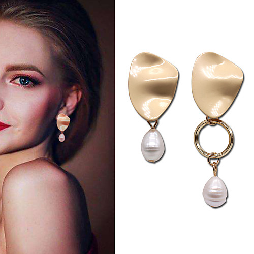 Women's Ivory Pearl Hoop Earrings Mismatched Drop Personalized Sweet Fashion Pearl Earrings Jewelry Gold For Wedding Party Work 1 Pair
Women's Ivory Pearl Hoop Earrings Mismatched Drop Personalized Sweet Fashion Pearl Earrings Jewelry Gold For Wedding Party Work 1 Pair