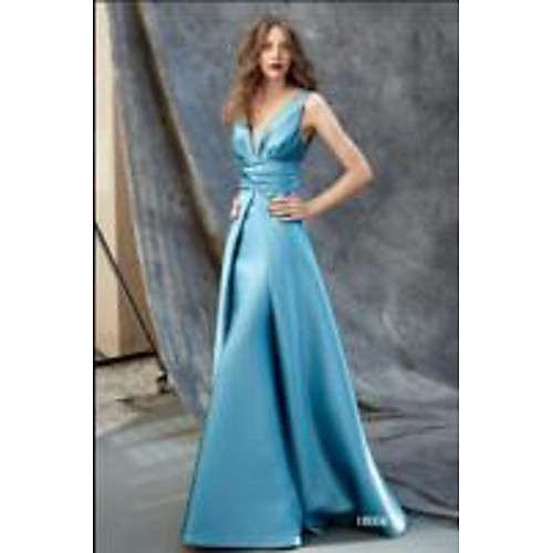 A-Line Plunging Neck Sweep / Brush Train Satin Elegant Formal Evening Dress 2020 with Ruched
A-Line Plunging Neck Sweep / Brush Train Satin Elegant Formal Evening Dress 2020 with Ruched