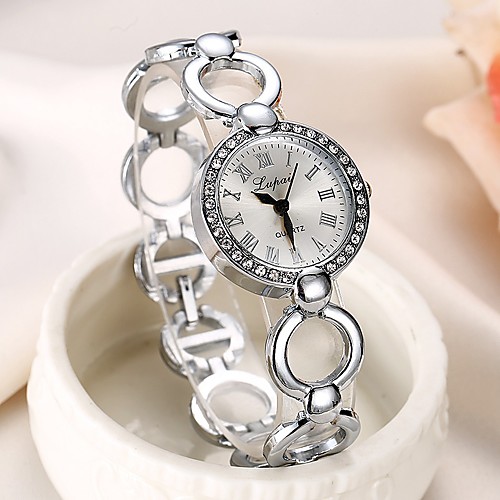 Women's Bracelet Watch Cubic Zirconia Casual Elegant Silver Alloy Chinese Quartz Silver Casual Watch Imitation Diamond 1 pc Analog One Year Battery Life
Women's Bracelet Watch Cubic Zirconia Casual Elegant Silver Alloy Chinese Quartz Silver Casual Watch Imitation Diamond 1 pc Analog One Year Battery Life