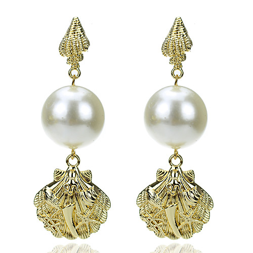 Women's Earrings Geometrical Shell Stylish European Romantic Fashion Cool Earrings Jewelry Golden For Daily Street Holiday Club Bar 1 Pair
Women's Earrings Geometrical Shell Stylish European Romantic Fashion Cool Earrings Jewelry Golden For Daily Street Holiday Club Bar 1 Pair