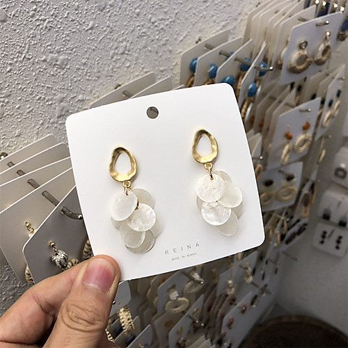 Women's Earrings Vintage Style Petal Shell Earrings Jewelry Gold For Gift Daily Festival 1 Pair
Women's Earrings Vintage Style Petal Shell Earrings Jewelry Gold For Gift Daily Festival 1 Pair