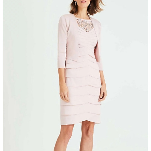 Sheath / Column Illusion Neck Knee Length Polyester / Chiffon Mother of the Bride Dress with Draping / Lace by LAN TING Express / Wrap Included
Sheath / Column Illusion Neck Knee Length Polyester / Chiffon Mother of the Bride Dress with Draping / Lace by LAN TING Express / Wrap Included