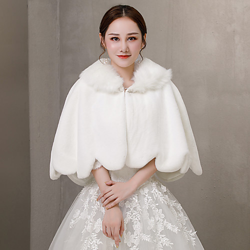Sleeveless Faux Fur Wedding / Party / Evening Women's Wrap With Solid Capelets
Sleeveless Faux Fur Wedding / Party / Evening Women's Wrap With Solid Capelets