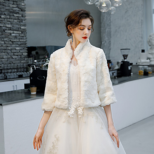 3/4 Length Sleeve Faux Fur Wedding / Party / Evening Women's Wrap With Pattern / Print Coats / Jackets
3/4 Length Sleeve Faux Fur Wedding / Party / Evening Women's Wrap With Pattern / Print Coats / Jackets