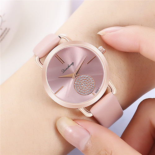 Women's Quartz Watches Casual Fashion Black White Pink PU Leather Quartz Black WhiteGold White New Design Casual Watch Adorable Analog
Women's Quartz Watches Casual Fashion Black White Pink PU Leather Quartz Black WhiteGold White New Design Casual Watch Adorable Analog