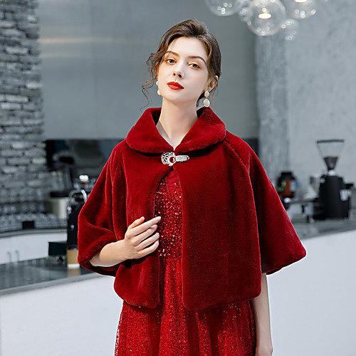 Sleeveless Faux Fur Wedding / Party / Evening Women's Wrap With Crystal Brooch Capes
Sleeveless Faux Fur Wedding / Party / Evening Women's Wrap With Crystal Brooch Capes