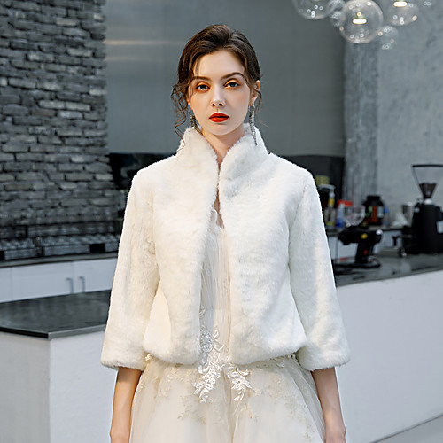 3/4 Length Sleeve Faux Fur Wedding / Party / Evening Women's Wrap With Solid Shrugs
3/4 Length Sleeve Faux Fur Wedding / Party / Evening Women's Wrap With Solid Shrugs