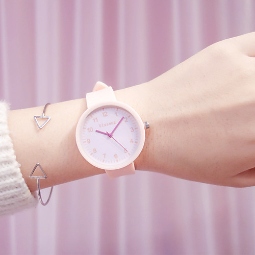 Women's Quartz Watches New Arrival Minimalist Black White Blue Silicone Chinese Quartz Black White Blushing Pink Chronograph New Design Casual Watch 2pcs Analog One Year Battery Life
Women's Quartz Watches New Arrival Minimalist Black White Blue Silicone Chinese Quartz Black White Blushing Pink Chronograph New Design Casual Watch 2pcs Analog One Year Battery Life