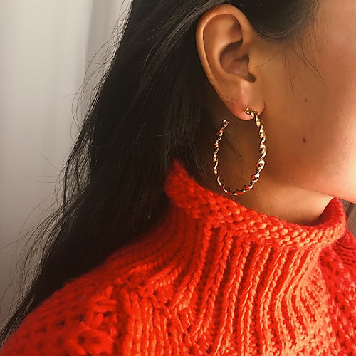 Women's Earrings Holiday Wedding Birthday Romantic Earrings Jewelry Gold For Date Street Festival 1 Pair
Women's Earrings Holiday Wedding Birthday Romantic Earrings Jewelry Gold For Date Street Festival 1 Pair