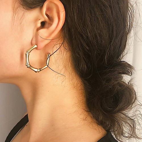 Women's Earrings Holiday Wedding Birthday Romantic Earrings Jewelry Gold / Silver For Date Street Festival 1 Pair
Women's Earrings Holiday Wedding Birthday Romantic Earrings Jewelry Gold / Silver For Date Street Festival 1 Pair