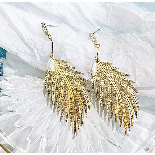 Women's Earrings Holiday Wedding Birthday Romantic Earrings Jewelry Gold For Date Street Festival 1 Pair
Women's Earrings Holiday Wedding Birthday Romantic Earrings Jewelry Gold For Date Street Festival 1 Pair