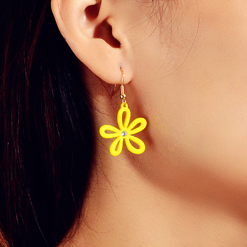 Women's Earrings Geometrical Wedding Petal Basic Baroque Trendy Fashion Modern Earrings Jewelry Yellow For Party Evening Engagement Beach Promise Festival 1 Pair
Women's Earrings Geometrical Wedding Petal Basic Baroque Trendy Fashion Modern Earrings Jewelry Yellow For Party Evening Engagement Beach Promise Festival 1 Pair
