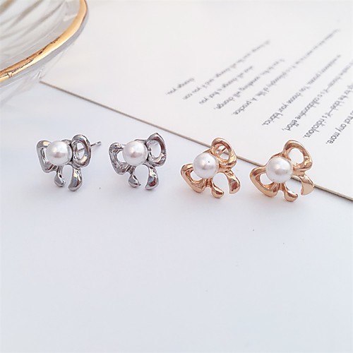 Women's Earrings Holiday Wedding Birthday Romantic Earrings Jewelry Gold / Silver For Date Street Festival 1 Pair
Women's Earrings Holiday Wedding Birthday Romantic Earrings Jewelry Gold / Silver For Date Street Festival 1 Pair