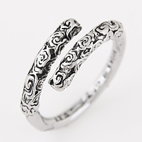 Women European Style Vintage Retro Fashion Simple Band Ring