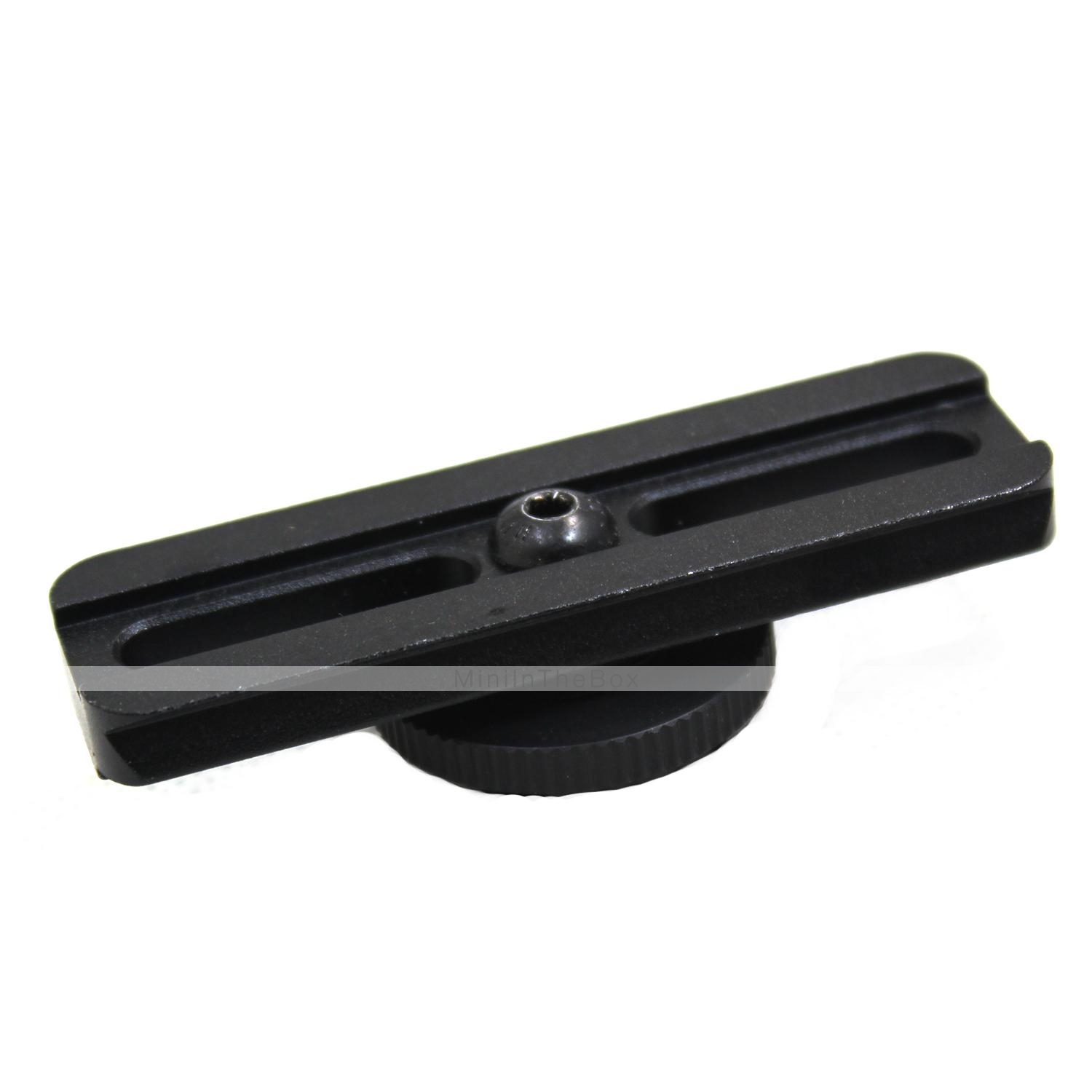 Hot Shoe Mount 20mm Rail Sight Red Dot Sight Installed